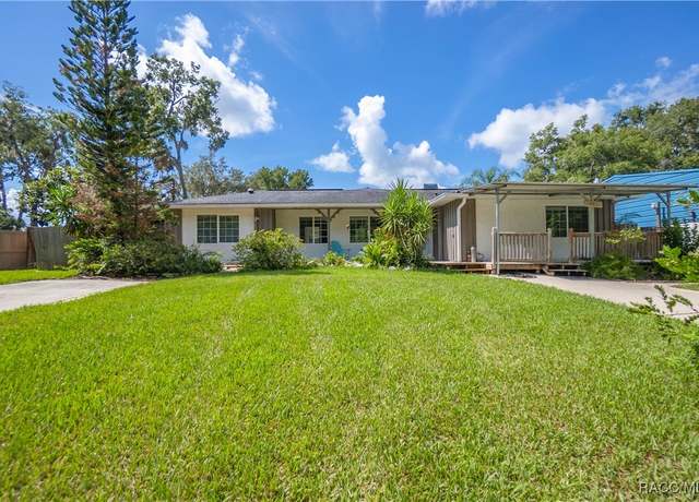 Property at 403 Deer Run Rd, Inverness, FL 34453, 3 beds, 3 baths