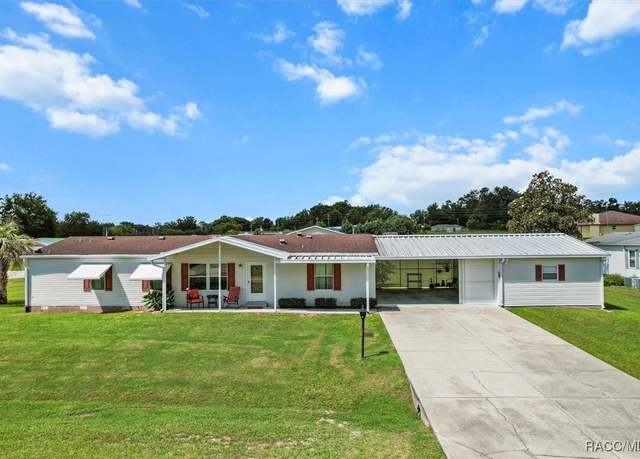 Property at 4840 SE 132nd Pl, Belleview, FL 34420, 3 beds, 2 baths