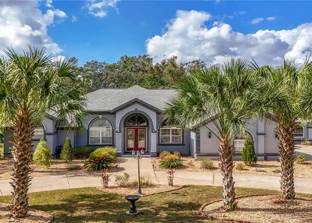 Property at 1610 N Essex Ave, Hernando, FL 34442, 4 beds, 3 baths