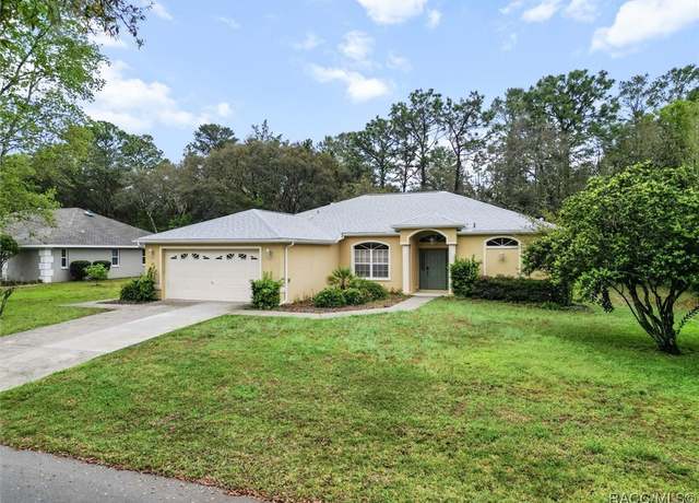 Property at 13 Sweetgum Ct S, Homosassa, FL 34446, 3 beds, 2 baths