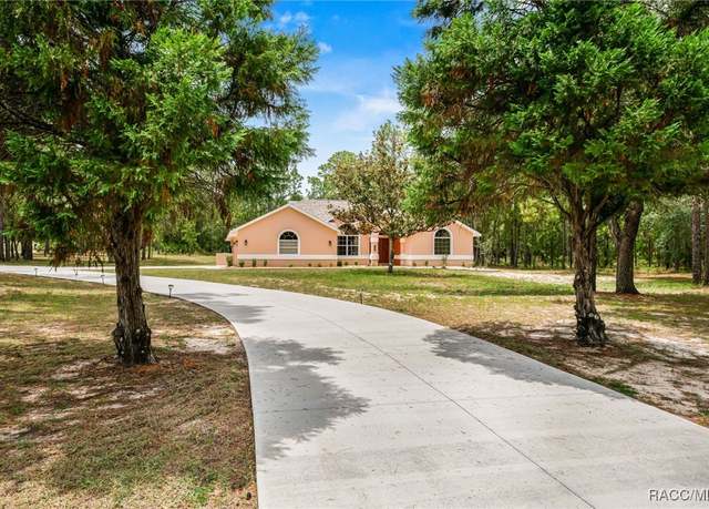 Property at 4864 N Cheyenne Dr, Beverly Hills, FL 34465, 3 beds, 2 baths