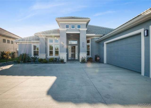 Property at 1582 W Boston Post Dr, Hernando, FL 34442, 3 beds, 3.5 baths