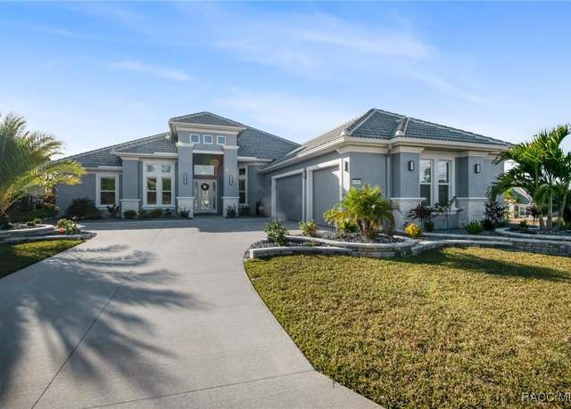 Property at 1582 W Boston Post Dr, Hernando, FL 34442, 3 beds, 3.5 baths