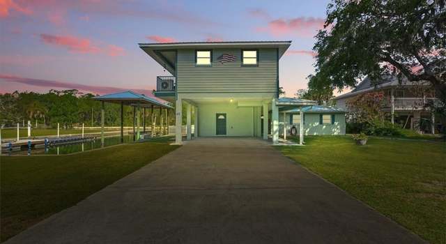 Photo of 42 Magnolia Ave, Yankeetown, FL 34498