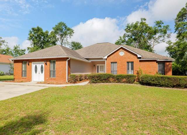 Property at 4540 Timberbrook Trl, Valdosta, GA 31602, 4 beds, 2.5 baths