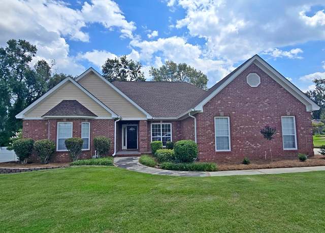 Property at 3557 Victoria Dr, Valdosta, GA 31605, 3 beds, 2 baths