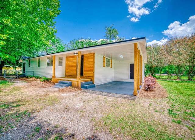 Property at 13 W Lee Ave, Lakeland, GA 31635, 3 beds, 2 baths