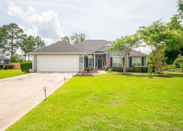 Property at 4614 Briarberry Dr, Valdosta, GA 31602, 4 beds, 3 baths