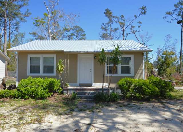Property at 1705 Clover Dr, Valdosta, GA 31602, 2 beds, 1 bath