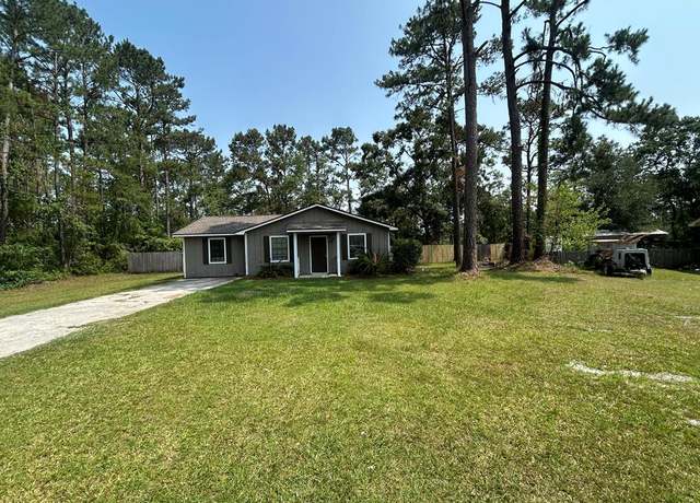 Property at 152 Buck St, Valdosta, GA 31602, 3 beds, 2 baths