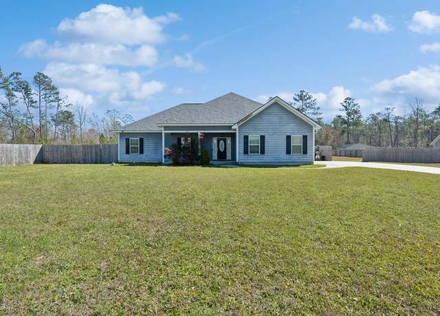 Property at 4072 Hayes Rd, Valdosta, GA 31605, 4 beds, 2.5 baths