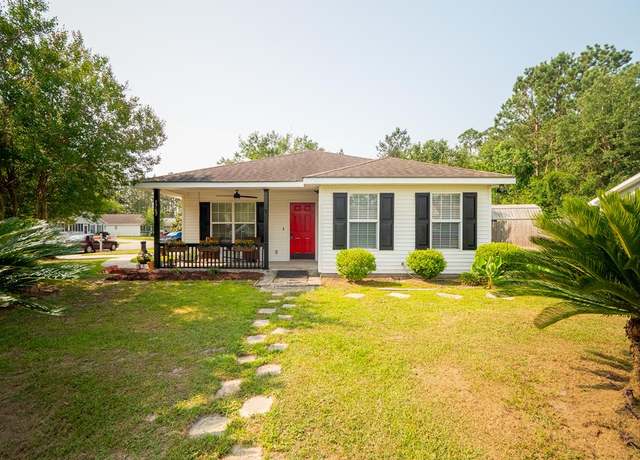 Property at 1765 Jimmy Carter Dr, Valdosta, GA 31602, 3 beds, 2 baths
