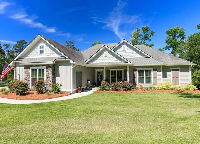 Property at 3214 Stafford Xing, Valdosta, GA 31605, 4 beds, 3 baths