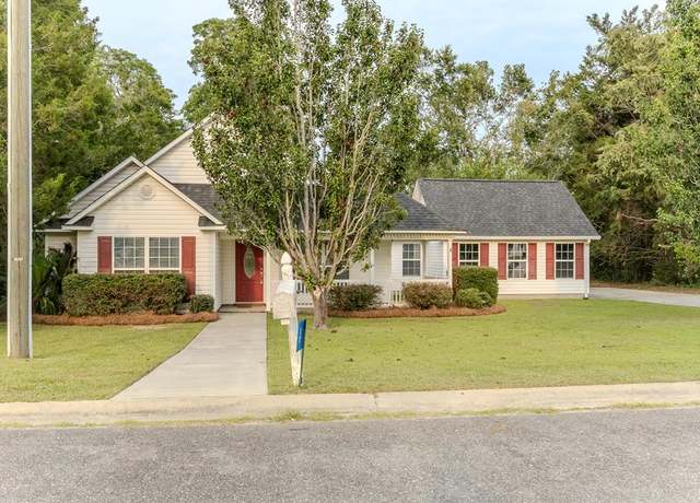 Property at 17 Ard Rd, Ray City, GA 31645, 3 beds, 2 baths