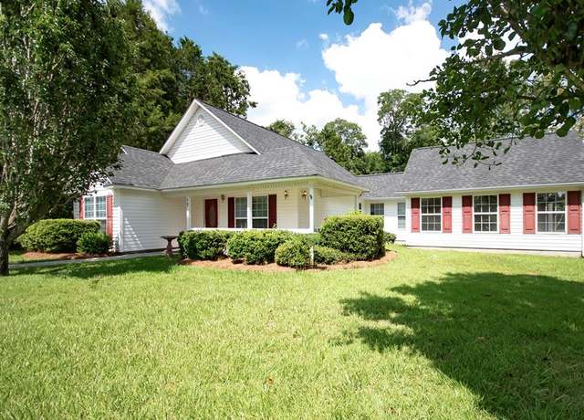 Property at 17 Ard Rd, Ray City, GA 31645, 3 beds, 2 baths