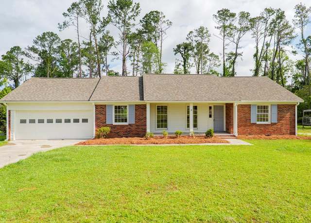 Property at 2432 Meadowbrook Dr, Valdosta, GA 31602, 3 beds, 2 baths