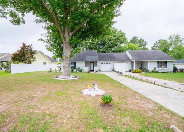 Property at 4057-A Northlake Dr, Valdosta, GA 31602, 2 beds, 2 baths