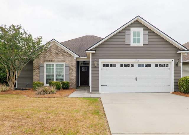 Property at 3960 Newbury Dr, Valdosta, GA 31605, 3 beds, 2 baths