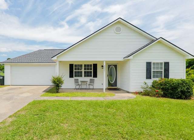 Property at 3821 Saddlebred Ln, Valdosta, GA 31605, 3 beds, 2 baths