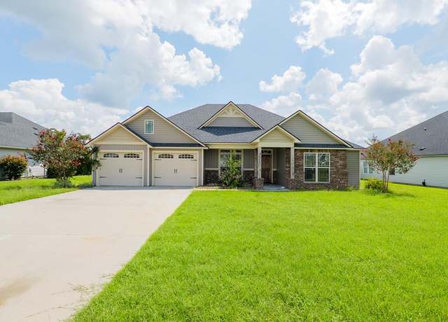 Property at 3908 Crusader Ct, Valdosta, GA 31605, 4 beds, 3 baths