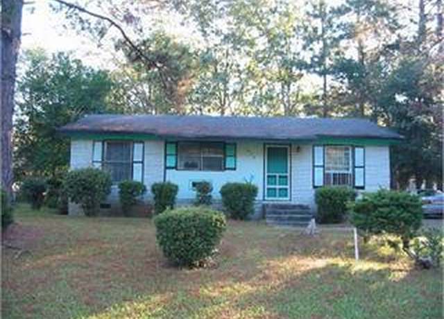 Property at 1218 Dunwoody Dr, Valdosta, GA 31602, 3 beds, 1 bath