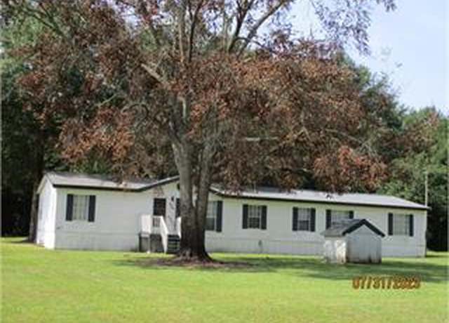 Property at 41 Knowles Rd, Ray City, GA 31645, 4 beds, 2 baths