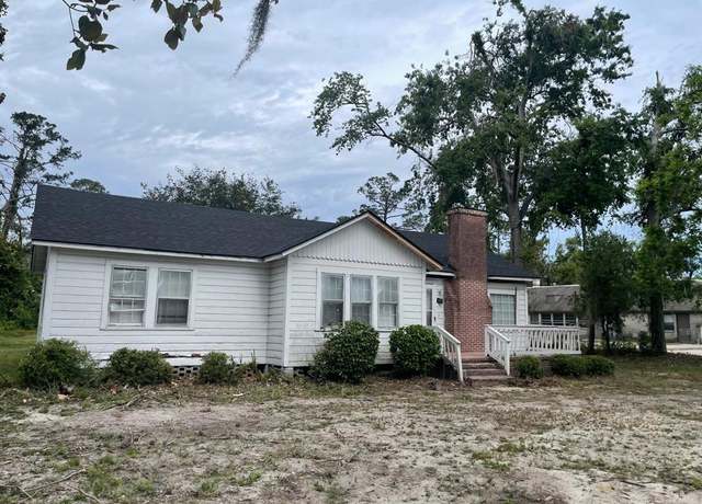 Property at 1900 N Barack Obama Blvd, Valdosta, GA 31601, 3 beds, 1 bath