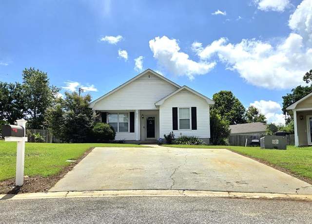 Property at 4203 Hamilton Cir, Valdosta, GA 31605, 3 beds, 2 baths