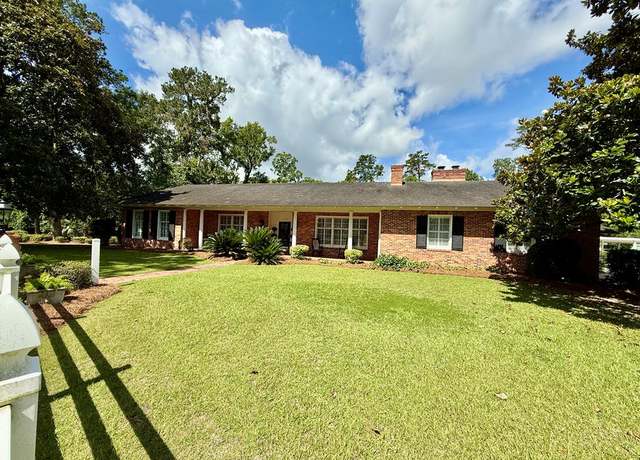 Property at 103 Bear Creek Rd, Adel, GA 31620, 3 beds, 2.5 baths