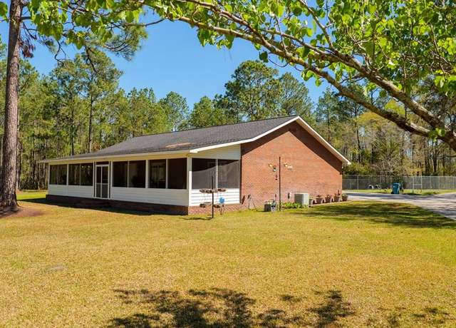 Property at 4198 Mcdonald Ln, Valdosta, GA 31601, 3 beds, 2 baths