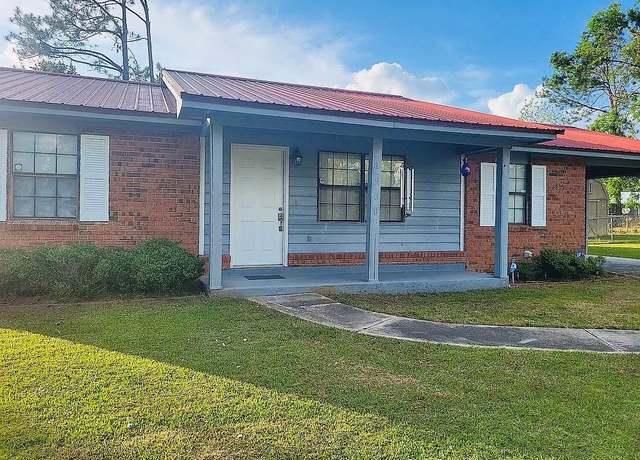 Property at 1900 Houston Ave, Valdosta, GA 31602, 3 beds, 2 baths