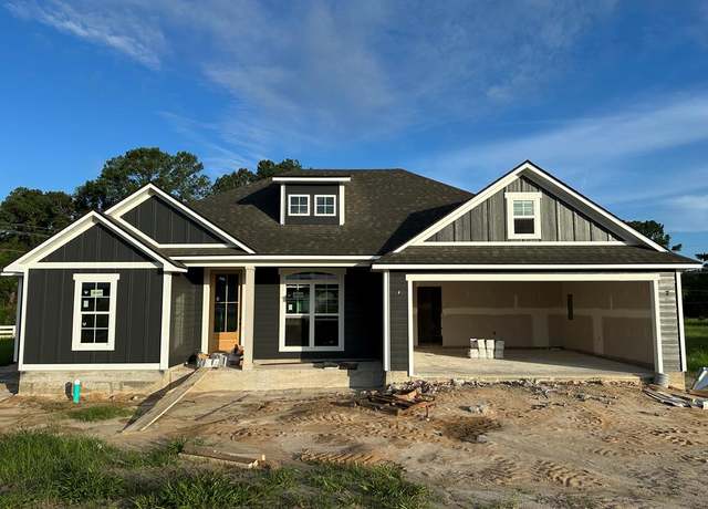 Property at 303 Barry Field Cir, Hahira, GA 31632, 4 beds, 2 baths