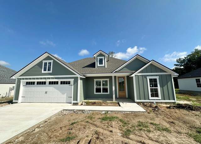 Property at 315 Barry Field Cir, Hahira, GA 31632, 4 beds, 2 baths