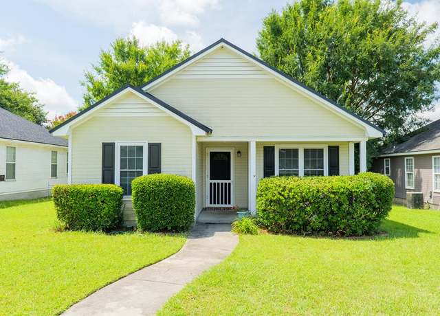 Property at 3802 Pondside Cir, Valdosta, GA 31605, 3 beds, 2 baths
