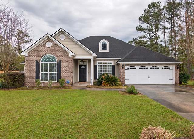 Property at 4367 Kenilworth Cir, Valdosta, GA 31605, 4 beds, 3 baths