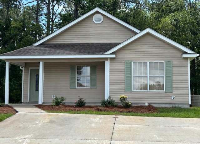 Property at 4085 Chadwyck Dr, Valdosta, GA 31605, 3 beds, 2 baths