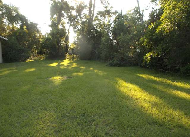 Property at 528 N Lee St, Valdosta, GA 31601