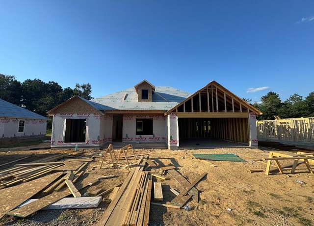 Property at 335 Barry Field Cir, Hahira, GA 31632, 4 beds, 2 baths