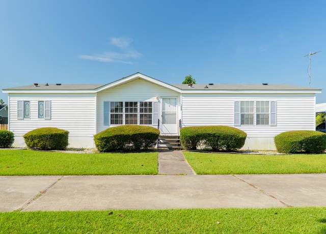Property at 1356 Hwy 37, Nashville, GA 31639, 3 beds, 2 baths