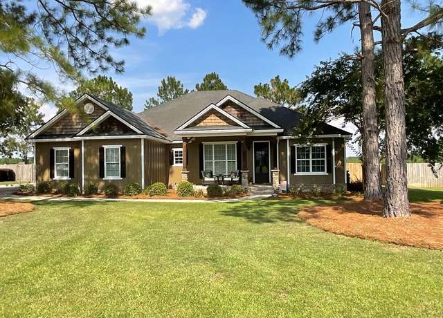 Property at 747 Carriage Xing, Hahira, GA 31632, 4 beds, 2 baths
