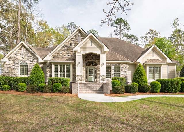Property at 4099 Quail Run Cir, Valdosta, GA 31601, 4 beds, 3 baths