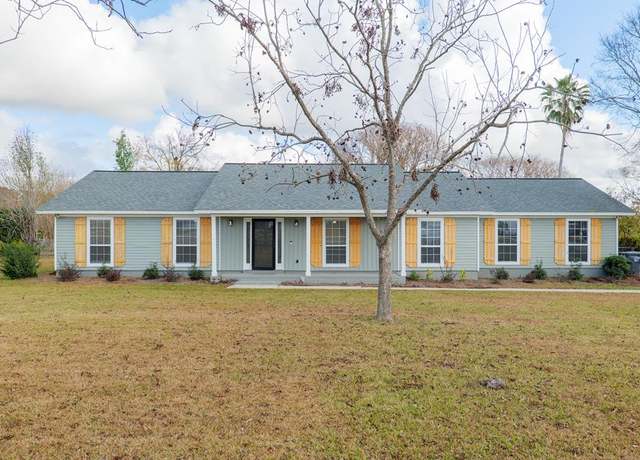 Property at 2928 Sutucka Cir, Valdosta, GA 31605, 3 beds, 2 baths