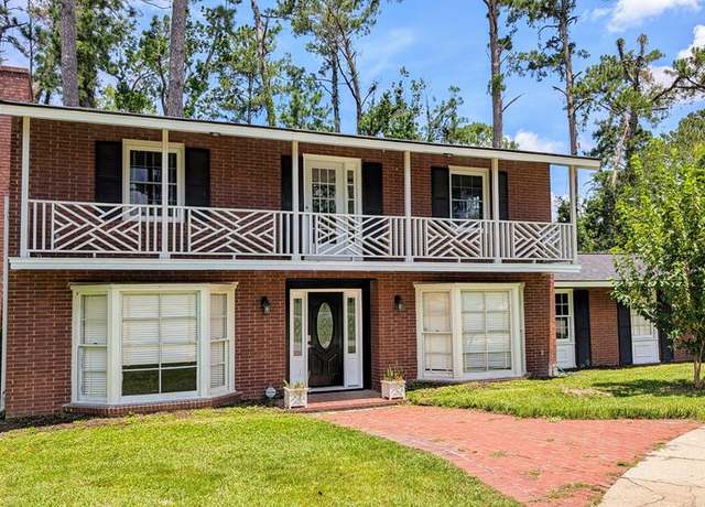 Property at 2436 Meadowbrook Dr, Valdosta, GA 31602, 4 beds, 3 baths
