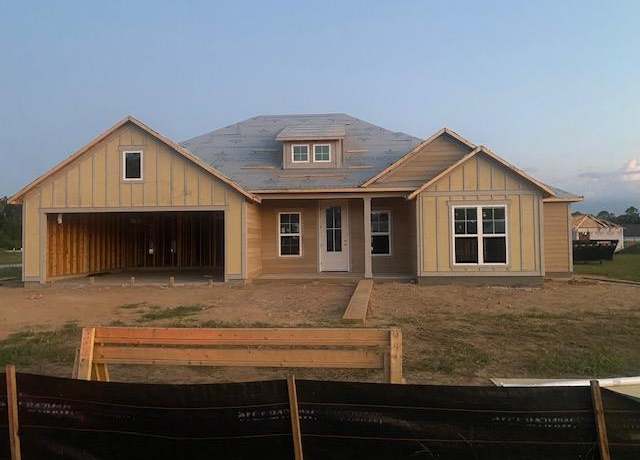 Property at 318 Barry Field Cir, Hahira, GA 31632, 4 beds, 2 baths