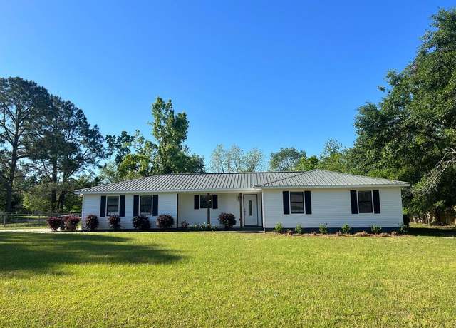 Property at 3532 Hidden Hills Dr, Valdosta, GA 31605, 3 beds, 2 baths