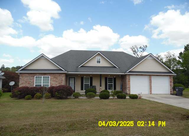 Property at 4082 Northlake Dr, Valdosta, GA 31602, 3 beds, 2 baths