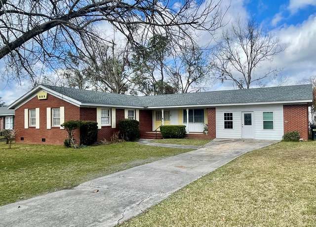 Property at 5010 Mulberry Pl, Valdosta, GA 31605, 3 beds, 2 baths