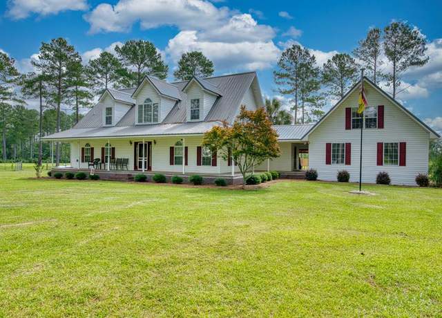 Property at 634 Alapaha River Dr, Alapaha, GA 31622, 5 beds, 3.5 baths