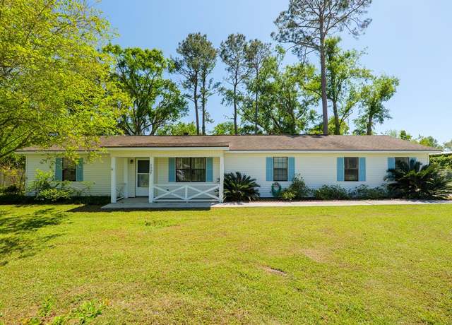 Property at 3908 Greenridge Dr, Valdosta, GA 31605, 3 beds, 2 baths