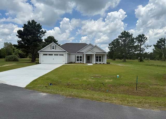Property at 106 Palm Cir, Adel, GA 31620, 4 beds, 2 baths
